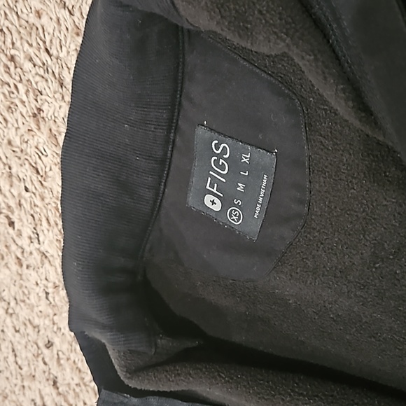 FIGS On Shift Fleece Jacket- BLACK- XS - Picture 3 of 5